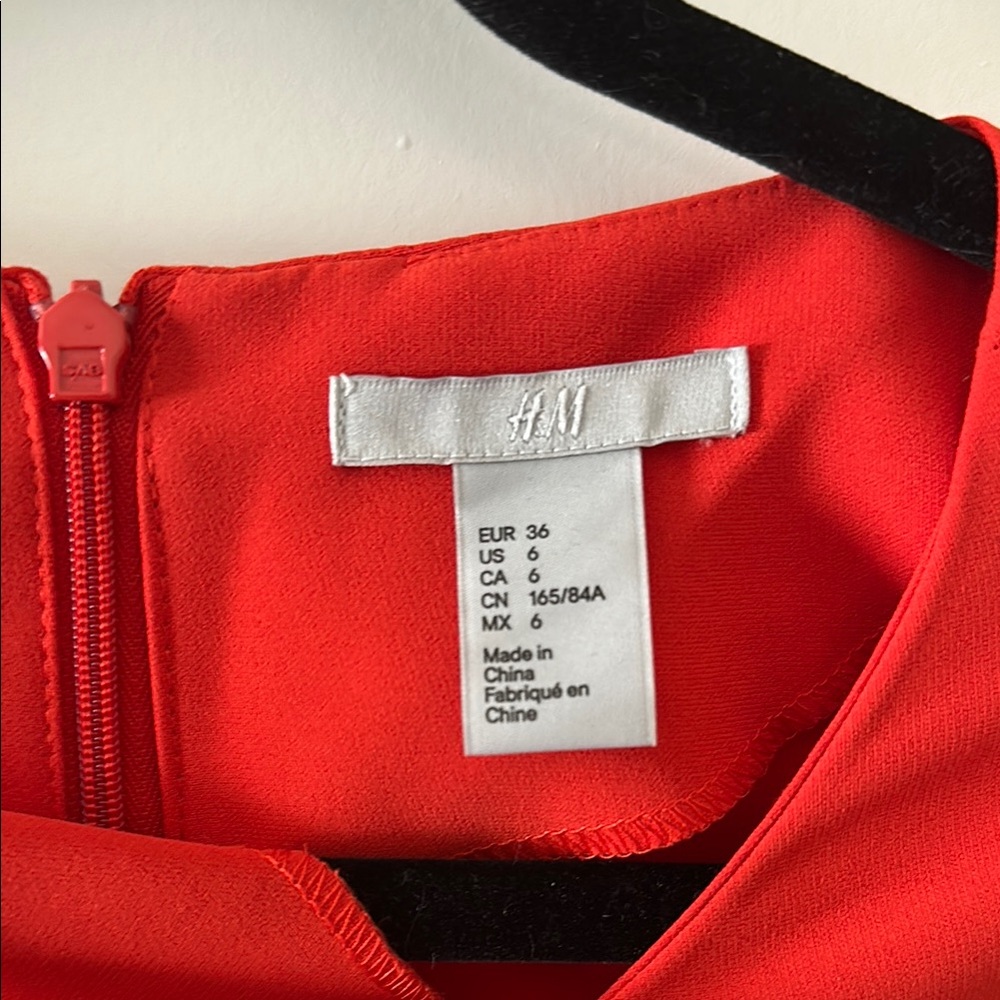 H&M Red Ruffled Short Sleeve Blouse - Picture 2 of 7